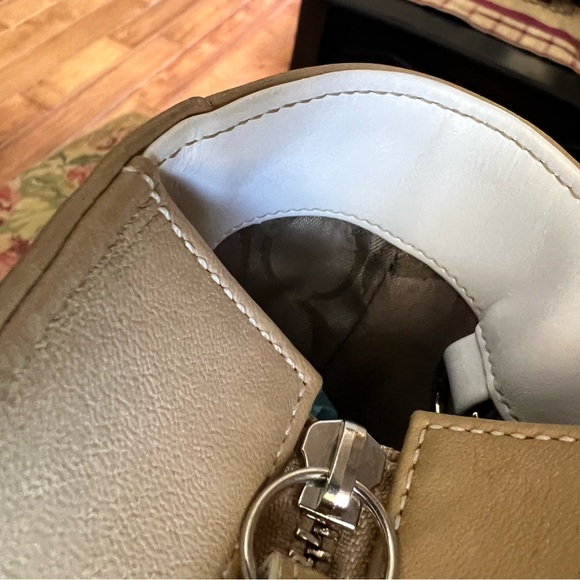 Coach letter purse - Picture 5 of 13